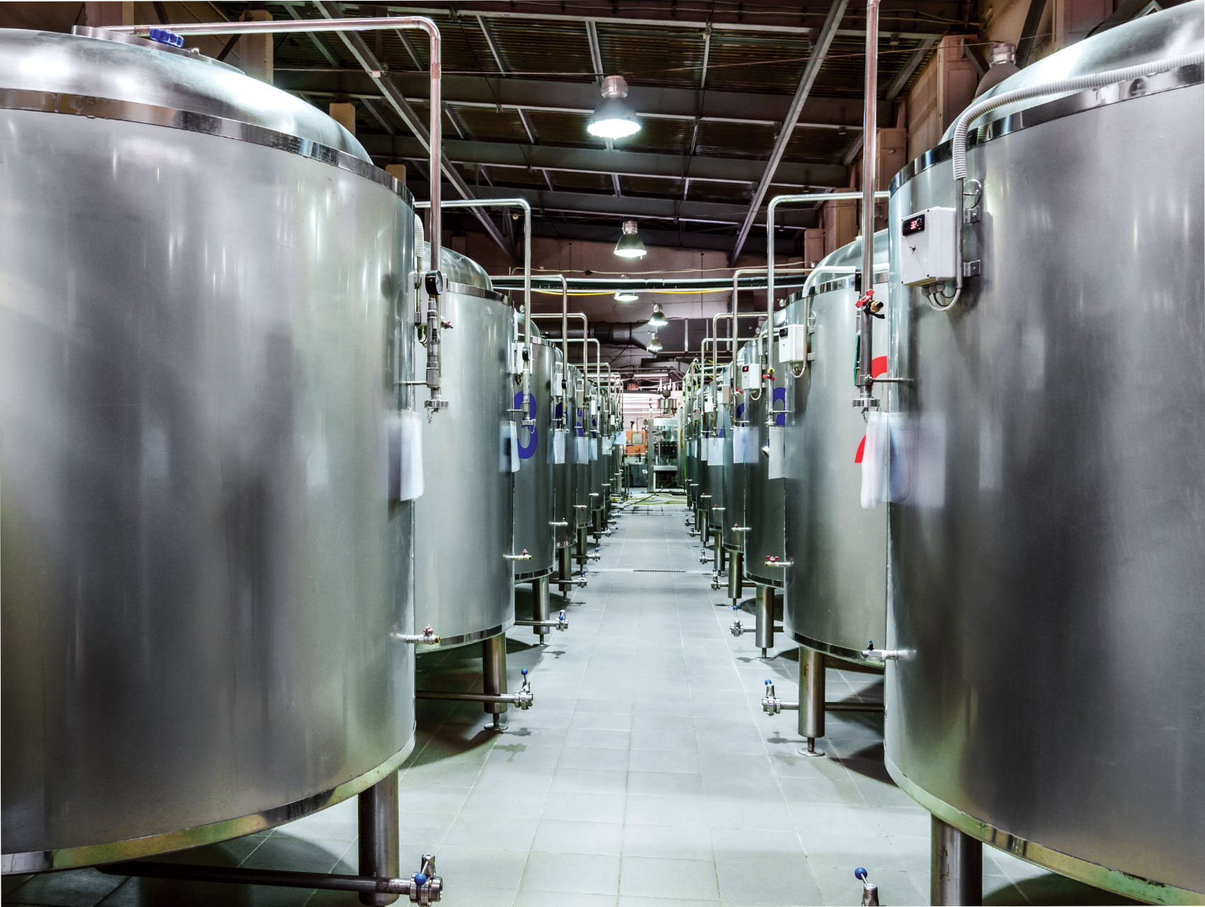Steel tanks for beer fermentation